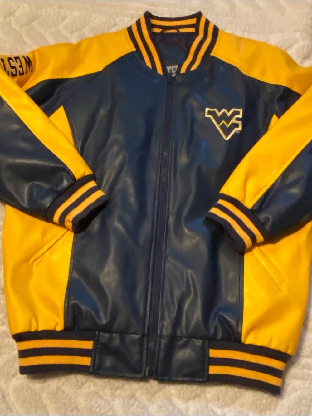 West Virginia Mountaineers faux leather jacket Mens small Steve & Barry’s